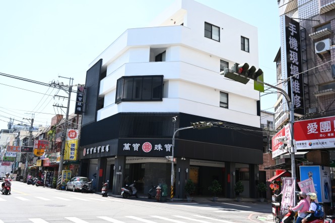 勝安營造 大里成功路翻修案