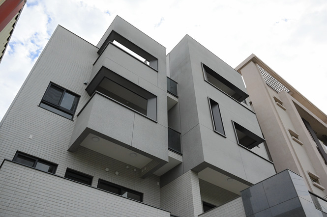 臻品建設 日沐亦景