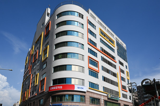 鼎威開發 藍鵲大樓翻新